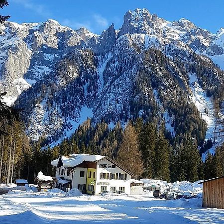 Hotel Ristorante Genzianella Мадона ди Кампильо Екстериор снимка