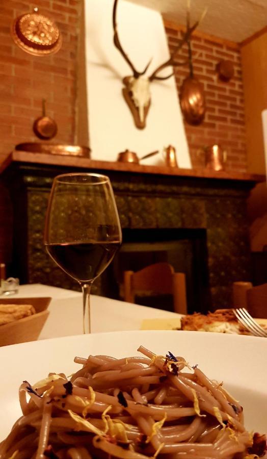 Hotel Ristorante Genzianella Мадона ди Кампильо Екстериор снимка