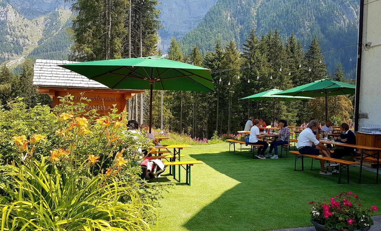Hotel Ristorante Genzianella Мадона ди Кампильо Екстериор снимка