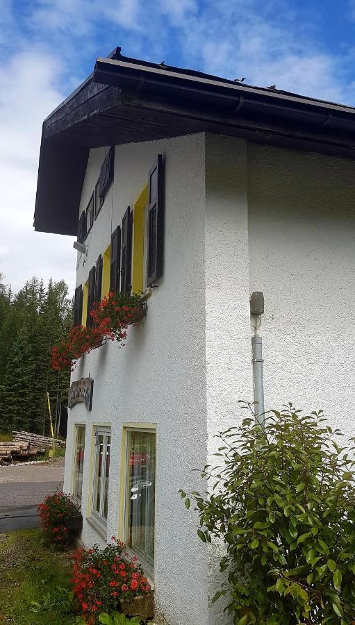 Hotel Ristorante Genzianella Мадона ди Кампильо Екстериор снимка