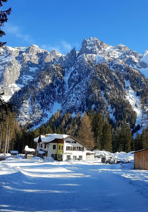 Hotel Ristorante Genzianella Мадона ди Кампильо Екстериор снимка