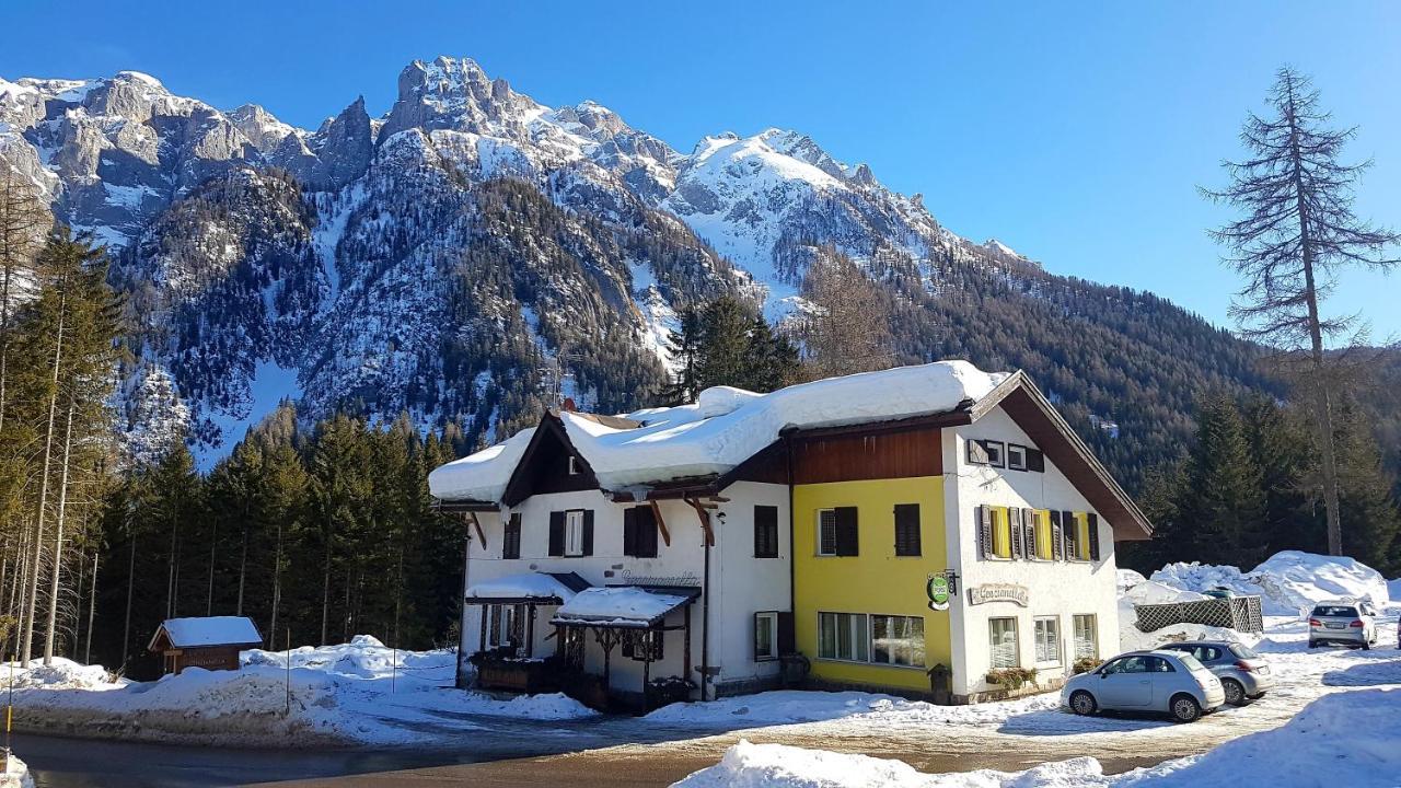 Hotel Ristorante Genzianella Мадона ди Кампильо Екстериор снимка