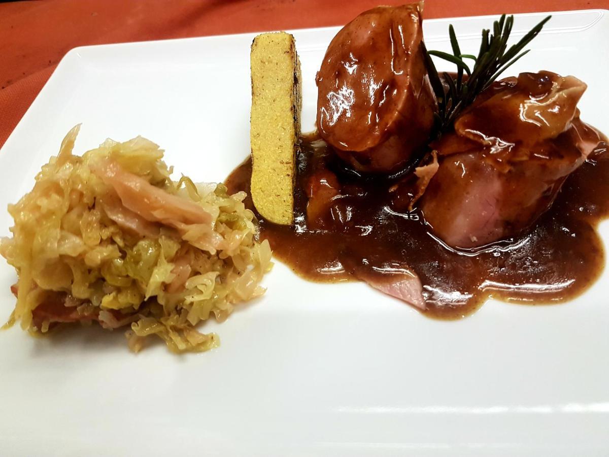 Hotel Ristorante Genzianella Мадона ди Кампильо Екстериор снимка